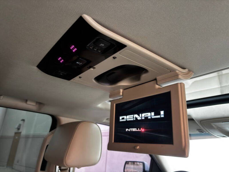 2017 GMC Yukon Denali