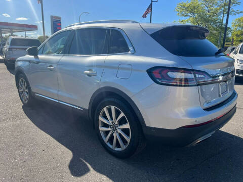 2019 Lincoln Nautilus Select