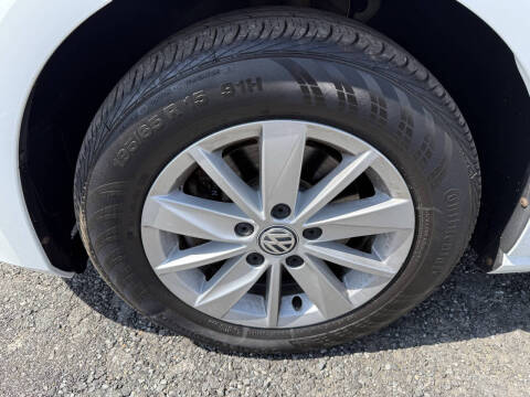 2016 Volkswagen Golf SportWagen TSI S