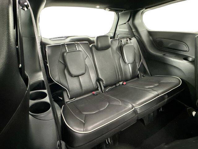2024 Chrysler Pacifica Plug-In Hybrid Select