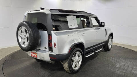 2020 Land Rover Defender 110 SE