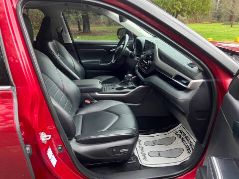 2022 Toyota Highlander XLE