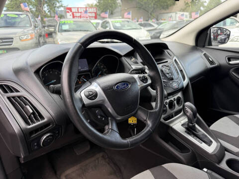 2014 Ford Focus SE
