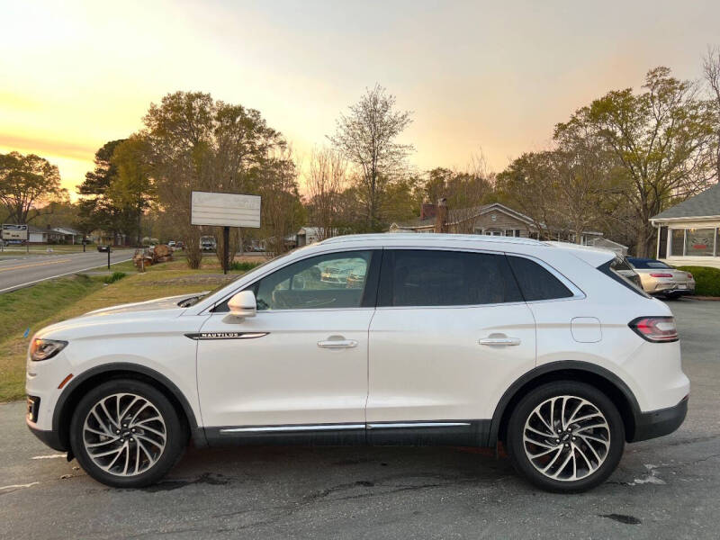 2019 Lincoln Nautilus Reserve