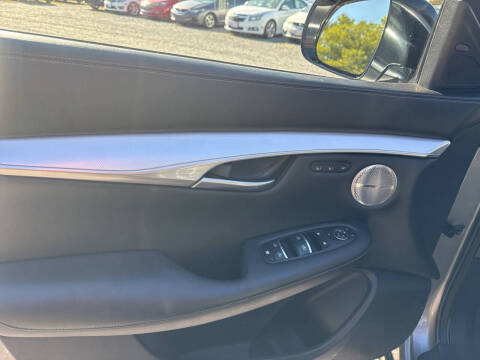 2019 Infiniti QX50 Essential