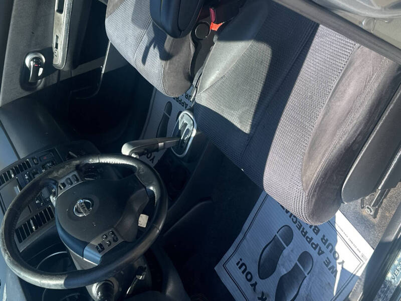 2011 Nissan Versa 1.8 S