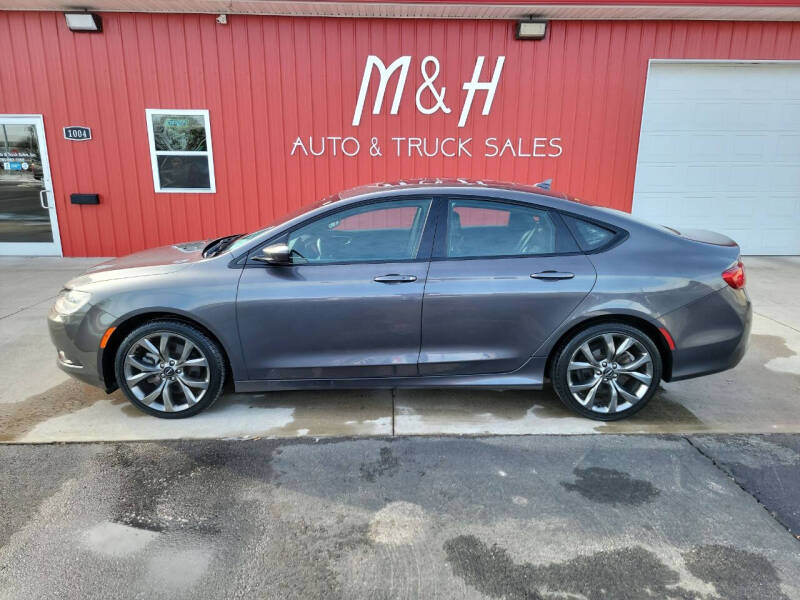 2016 Chrysler 200 for sale at M & H Auto & Truck Sales Inc. in Marion IN