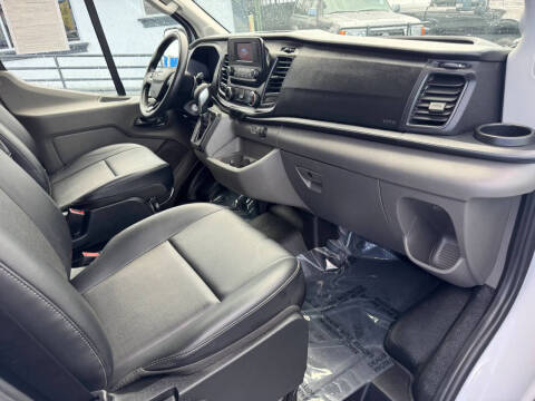 2024 Ford Transit 250