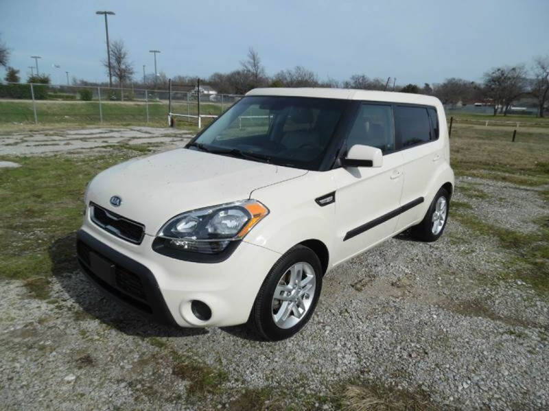 2013 Kia Soul for sale at LA PULGA DE AUTOS in Dallas TX