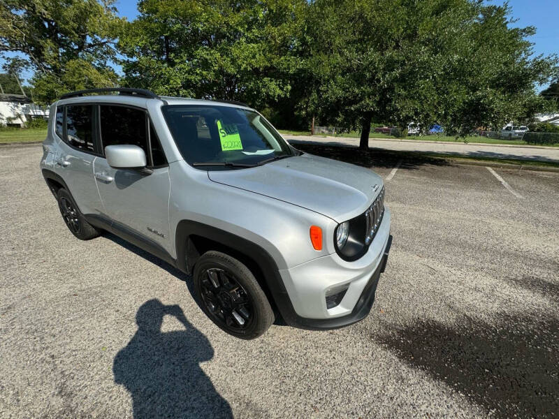 2019 Jeep Renegade Latitude photo 3