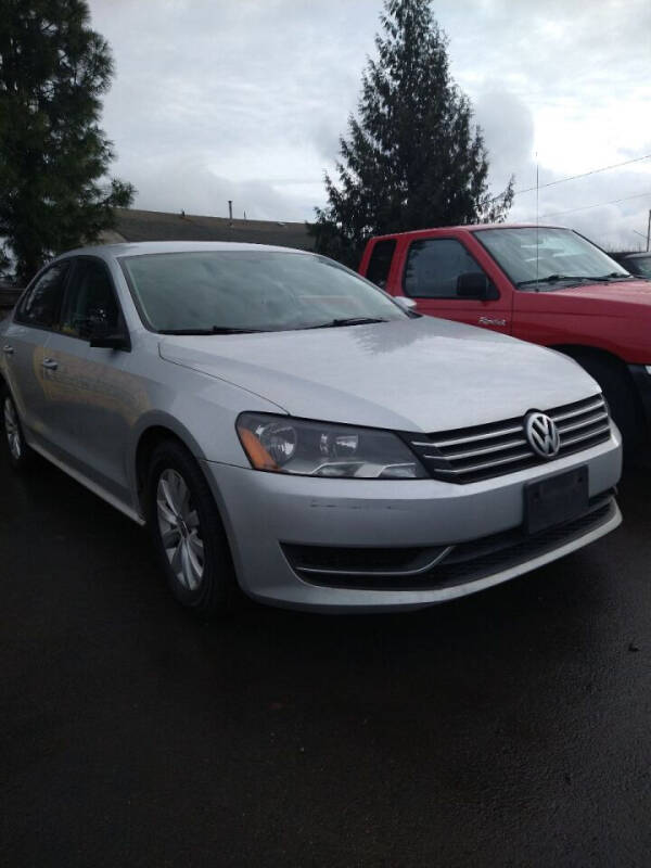 2012 Volkswagen Passat for sale at M AND S CAR SALES LLC in Independence OR