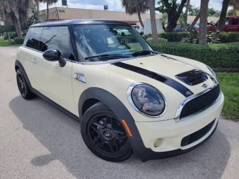 2009 MINI Cooper for sale at City Imports LLC in West Palm Beach FL