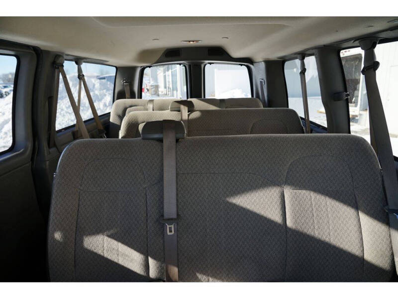 2017 Chevrolet Express LS 2500