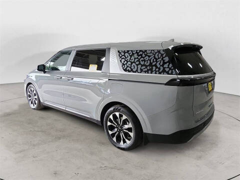 2024 Kia Carnival EX