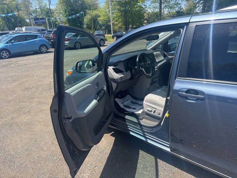 2017 Toyota Sienna