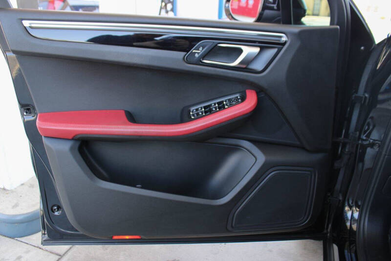 2019 Porsche Macan