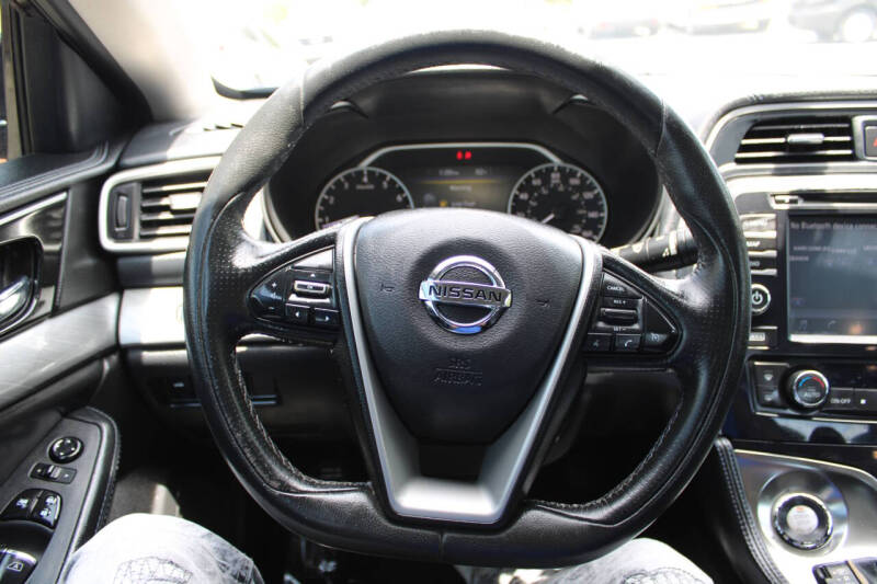 2017 Nissan Maxima