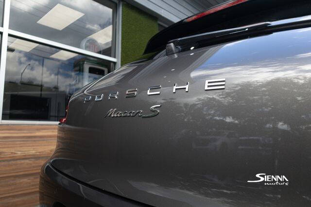 2016 Porsche Macan S