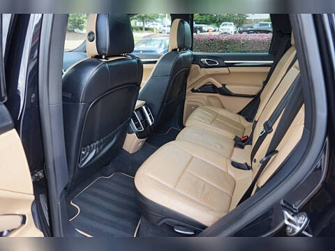 2014 Porsche Cayenne Platinum