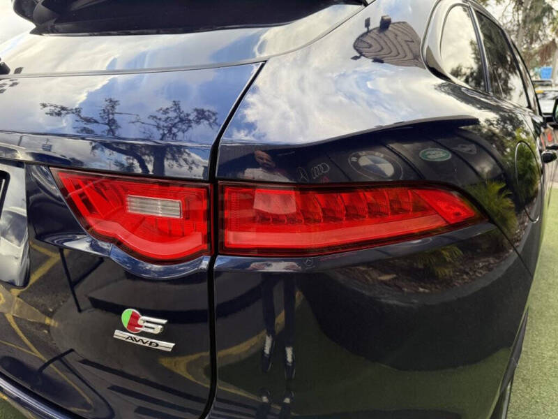 2017 Jaguar F-PACE S