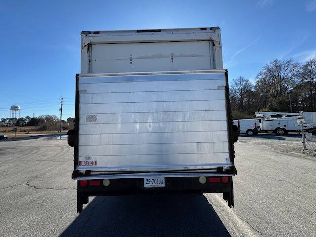 2008 Freightliner M2 106