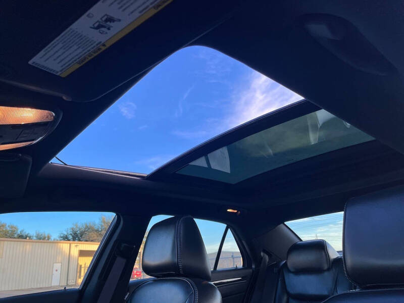 2014 Chrysler 300 C John Varvatos Limited Edition