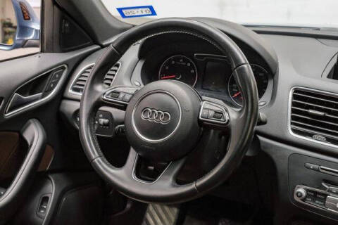 2017 Audi Q3 2.0T quattro Premium Plus