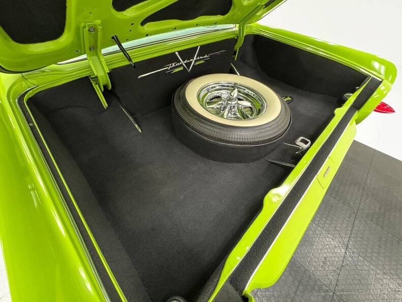 1962 Ford Thunderbird