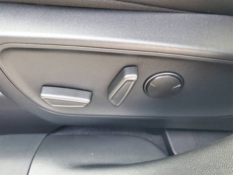 2026 Ford Escape Hybrid ST-Line Elite