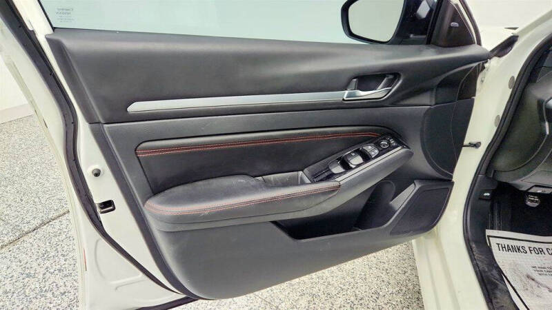 2023 Nissan Altima 2.5 SR