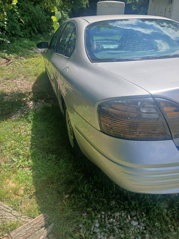 2003 Pontiac Bonneville SE