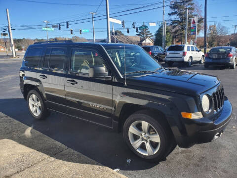 2013 Jeep Patriot for sale at Hernandez Motors in Rocky Face GA