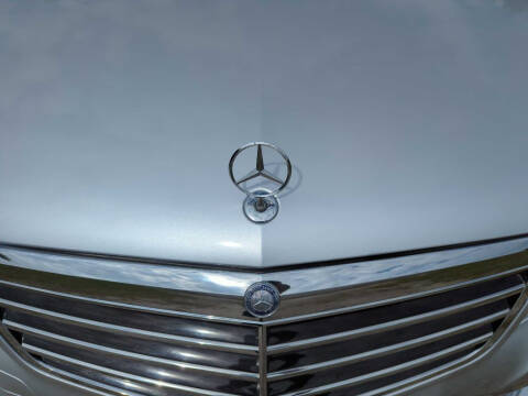 2010 Mercedes-Benz E-Class
