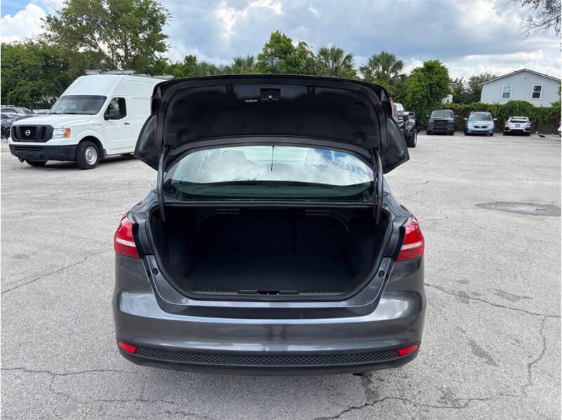 2017 Ford Focus SE