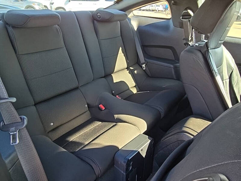 2012 Ford Mustang V6 Premium