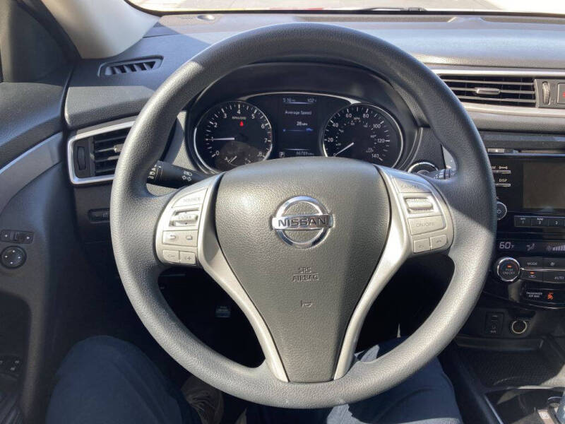 2016 Nissan Rogue SV