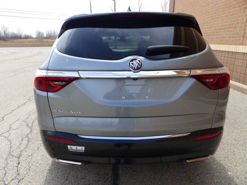 2023 Buick Enclave Essence