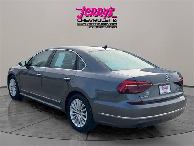 2017 Volkswagen Passat 1.8T SE