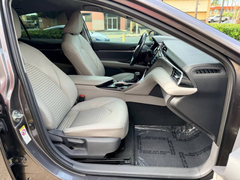 2019 Toyota Camry Hybrid