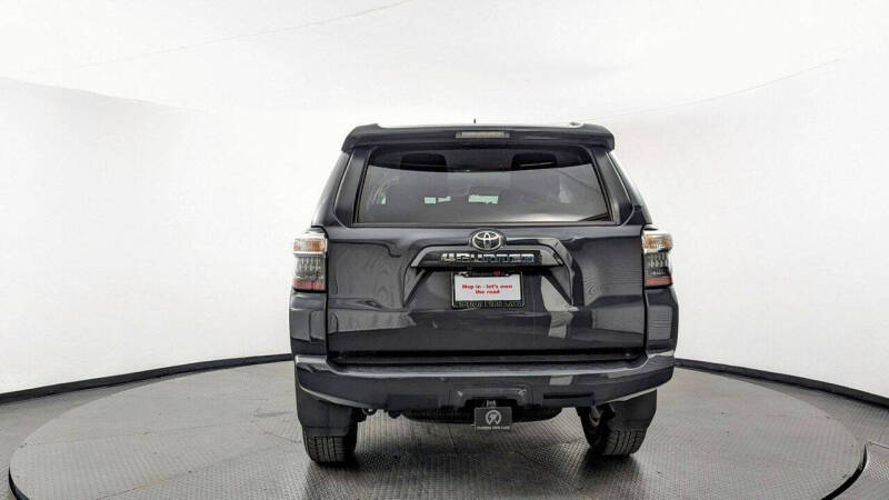 2024 Toyota 4Runner SR5