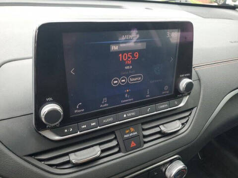 2022 Nissan Altima 2.5 SR