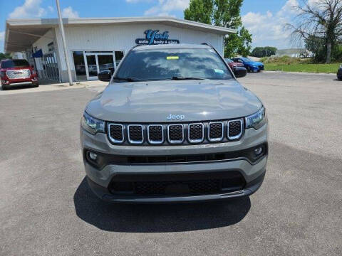 2023 Jeep Compass Latitude Lux