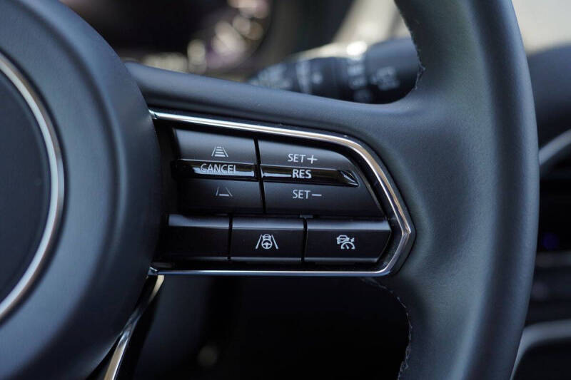 2025 Mazda CX-70 Plug-in Hybrid Premium