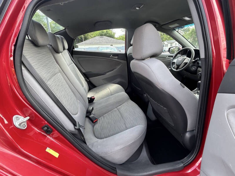 2017 Hyundai Accent SE