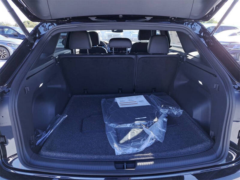 2026 Volkswagen Atlas Cross Sport SE