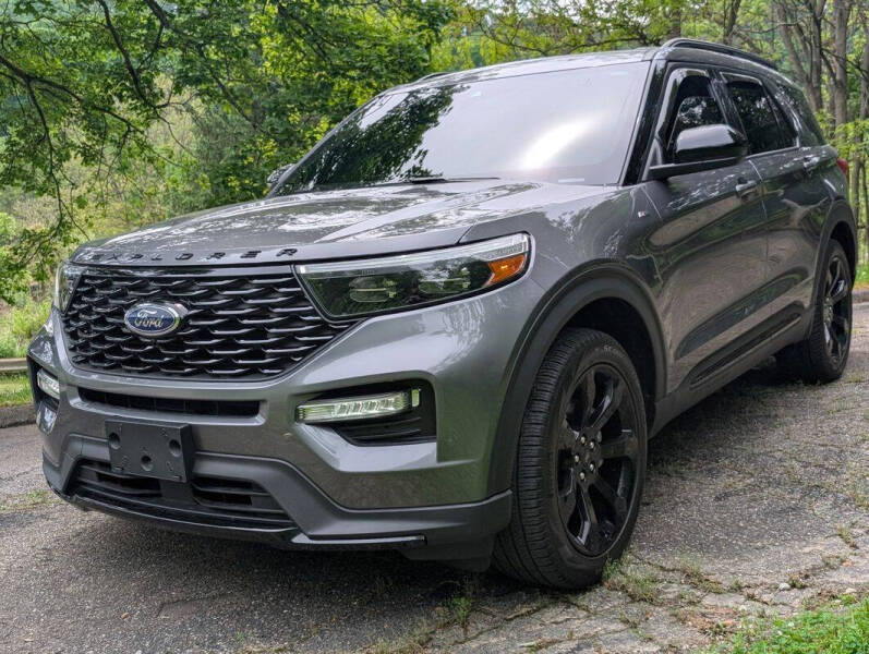 2024 Ford Explorer ST-Line