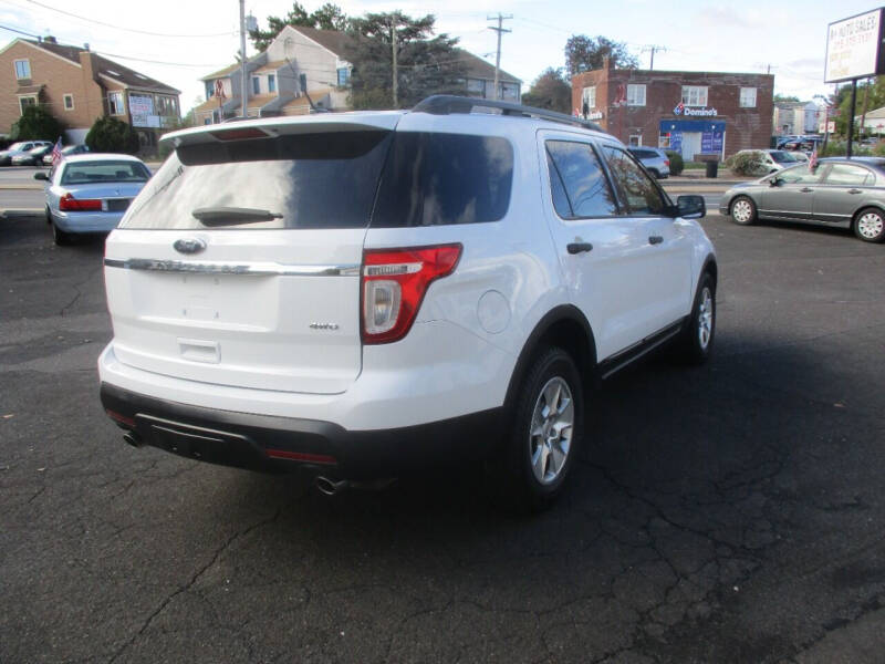 2013 Ford Explorer Base photo 3