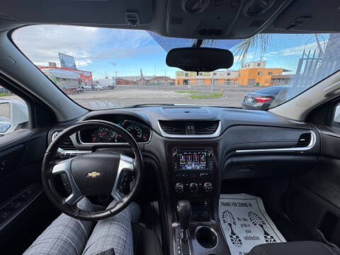 2017 Chevrolet Traverse LT