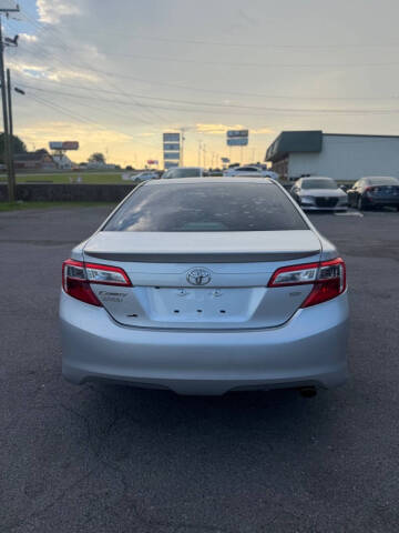 2014 Toyota Camry SE