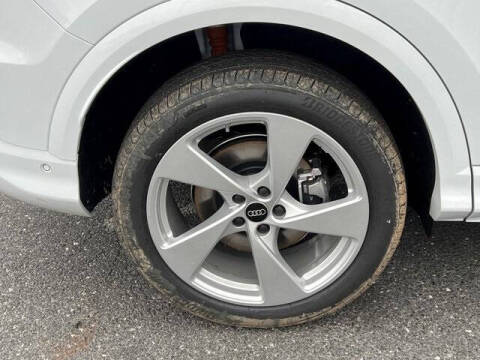 2025 Audi Q5 quattro Premium Plus TFSI